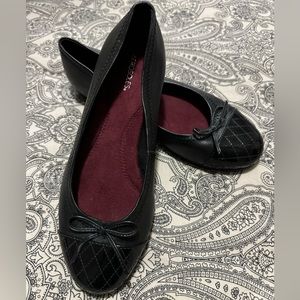Aerosole ballet flats
